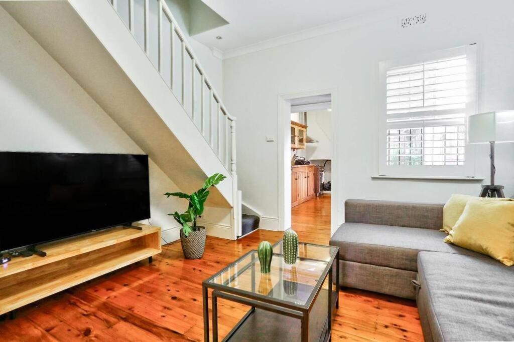 Cosy 3 Bedroom House Chippendale Newtown Apartment